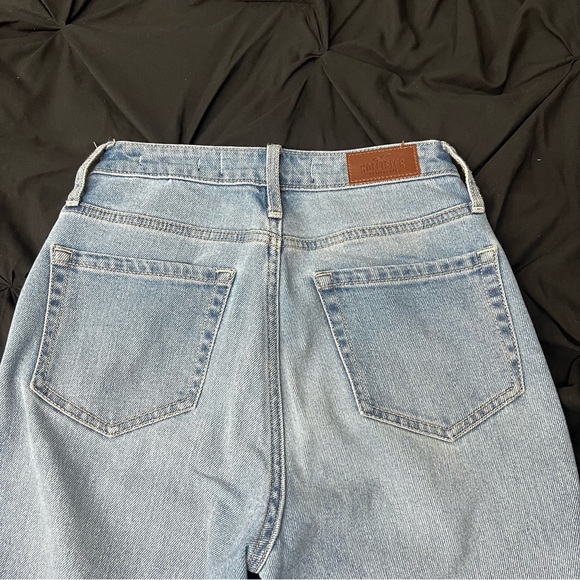 Ultra High Rose Hollister Jeans - Picture 2 of 3